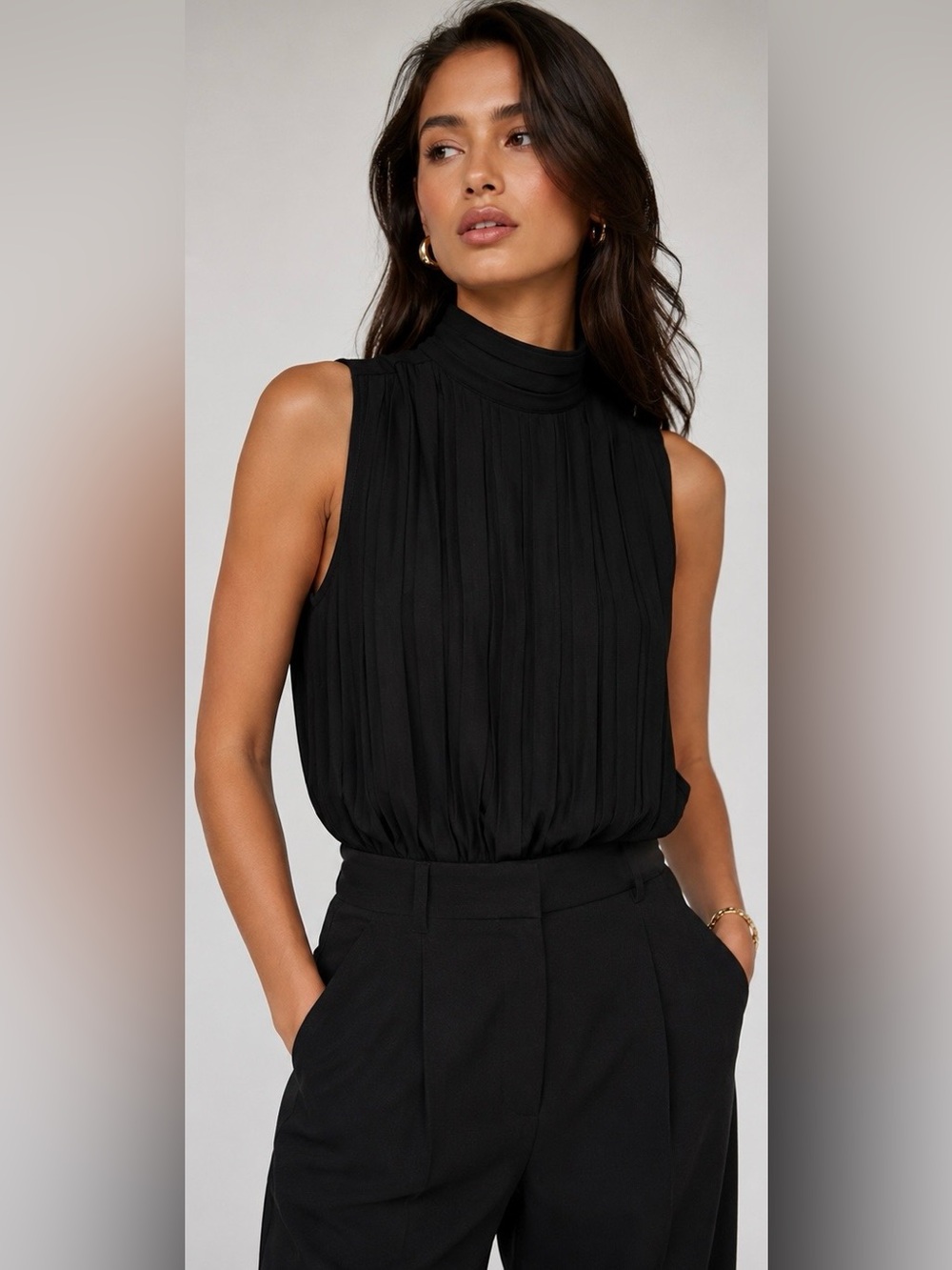 Babaton Aritzia Ezra Pleated Mock Neck Sleeveless Crop Top Black NWT 2XS/XS - Picture 1 of 6
